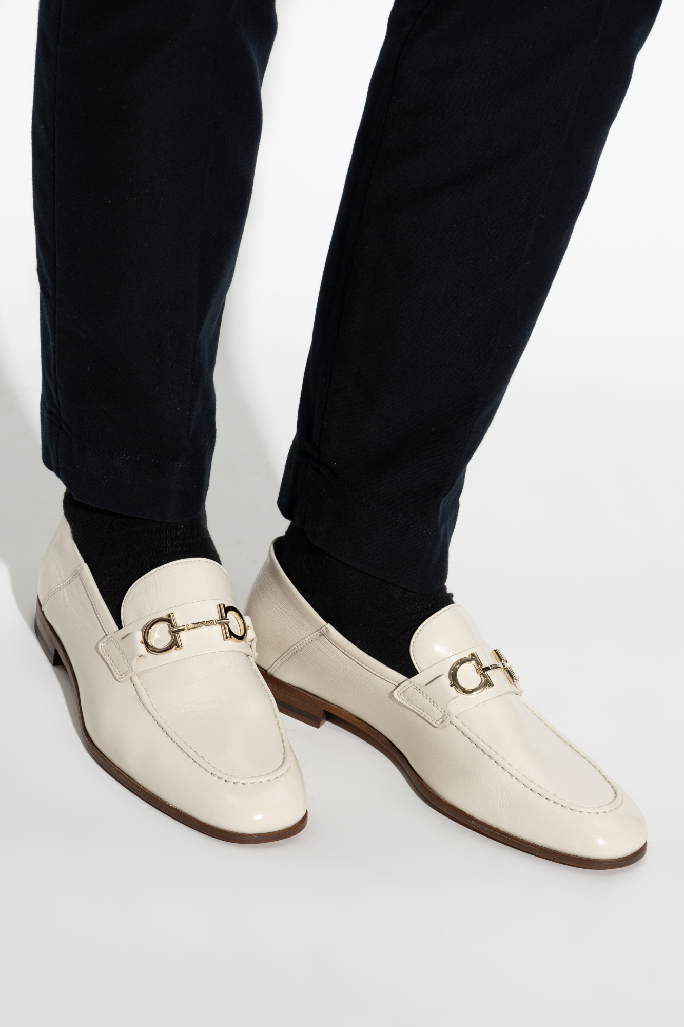 Salvatore Ferragamo スリッポン ローファー 23cm 白 Salvatore Ferragamo Parigi NG Men's White Loafers Moccasins